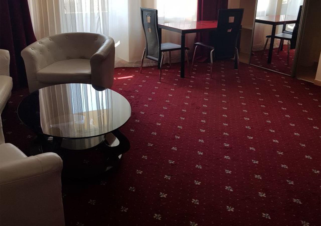 Emperum Nelson Hotel Кишинів Екстер'єр фото