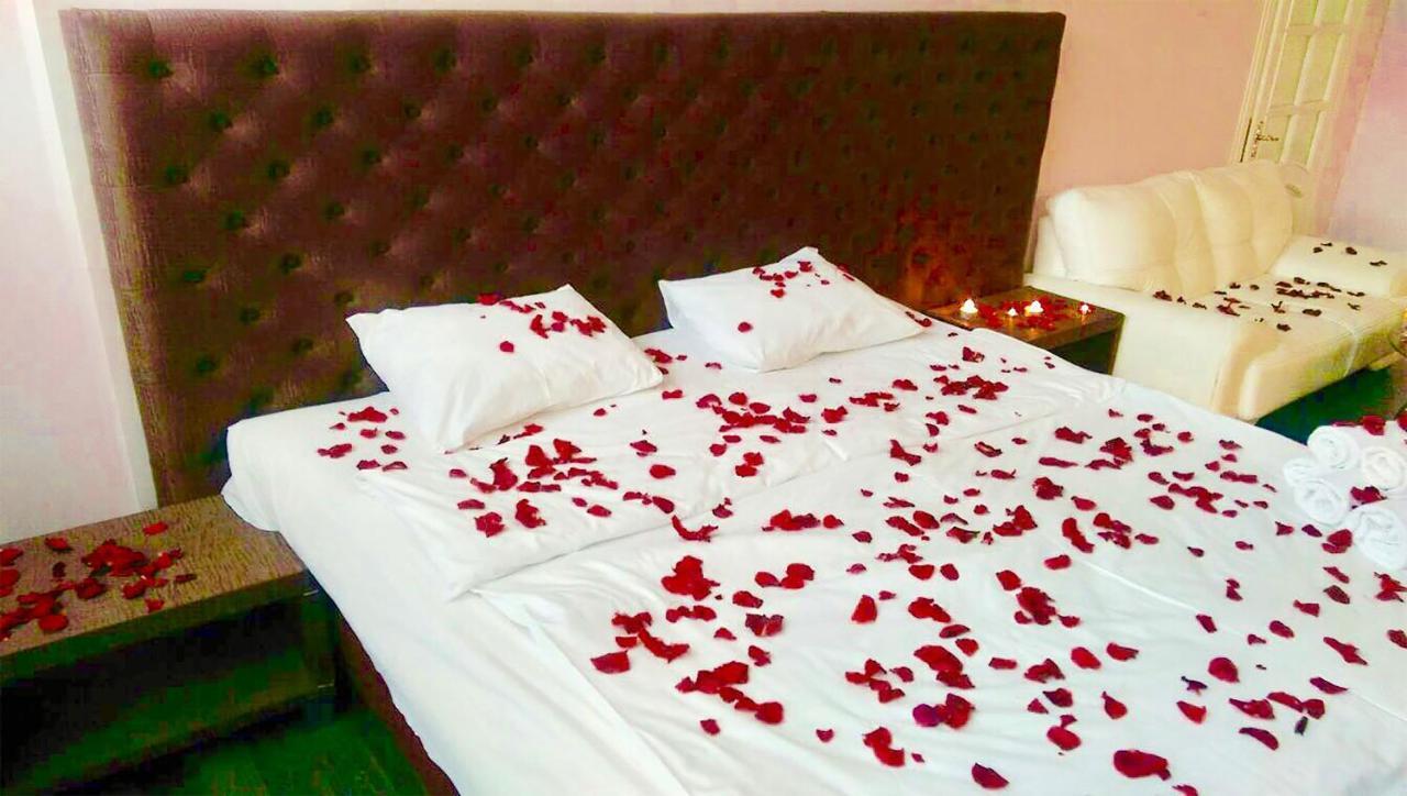 Emperum Nelson Hotel Кишинів Екстер'єр фото