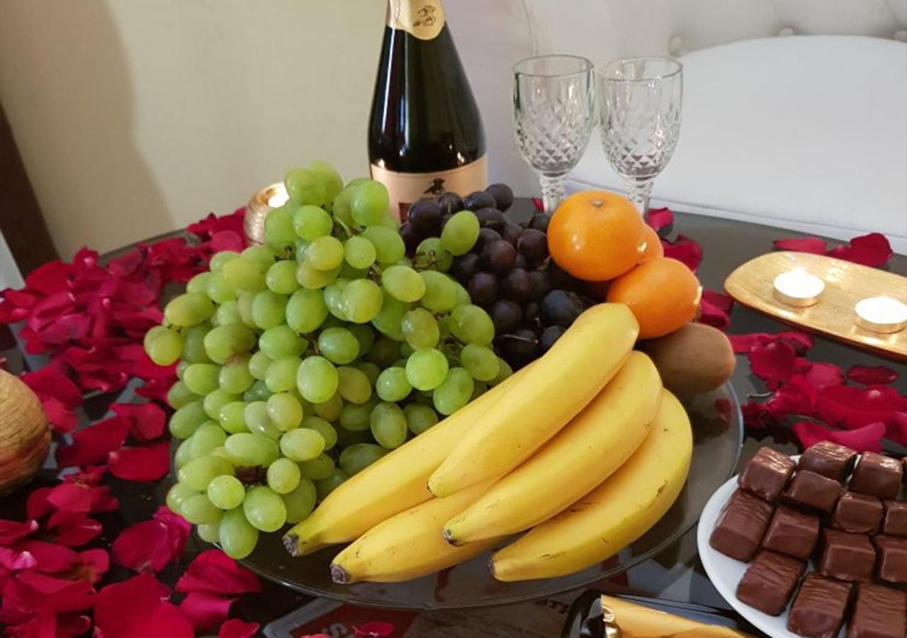 Emperum Nelson Hotel Кишинів Екстер'єр фото