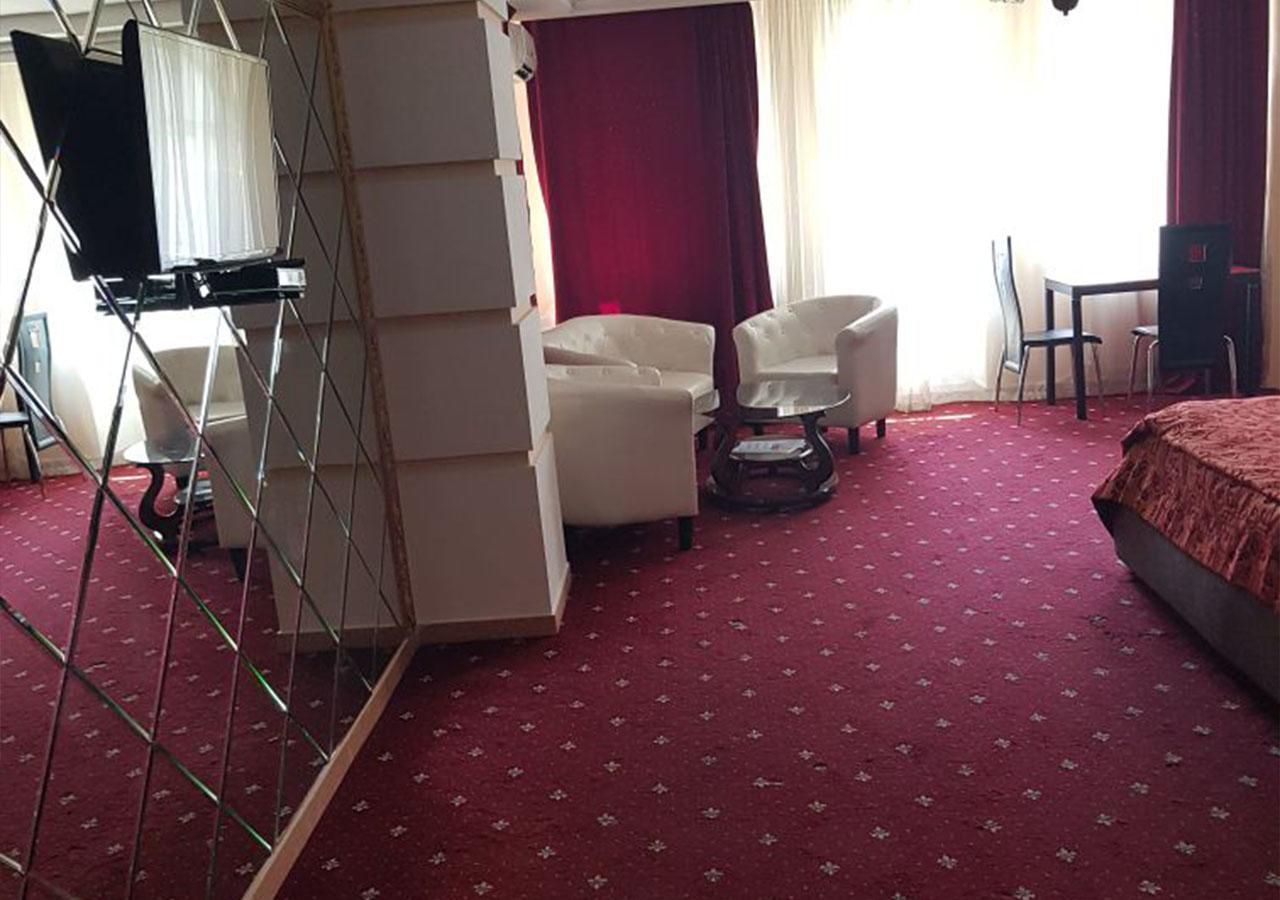 Emperum Nelson Hotel Кишинів Екстер'єр фото