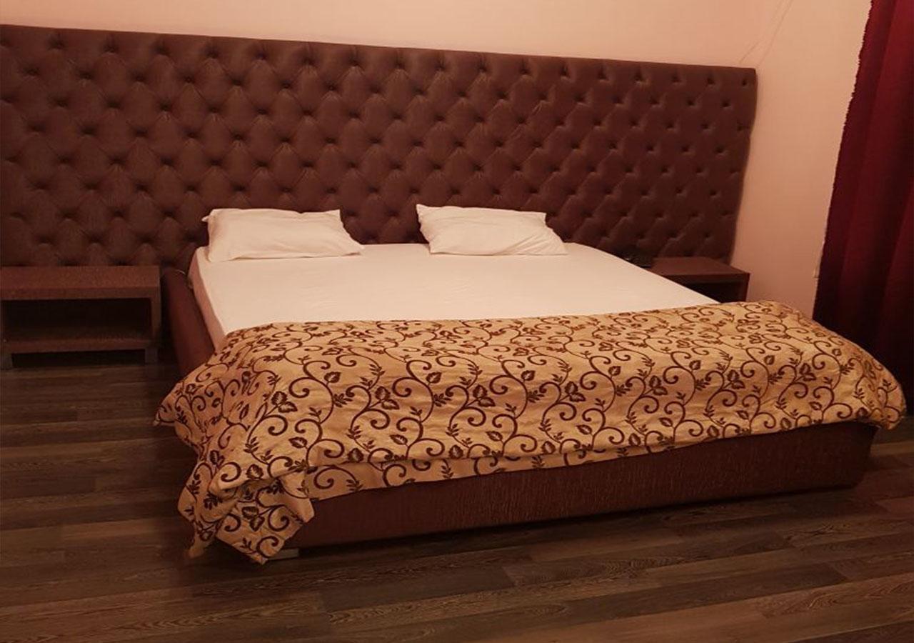 Emperum Nelson Hotel Кишинів Екстер'єр фото
