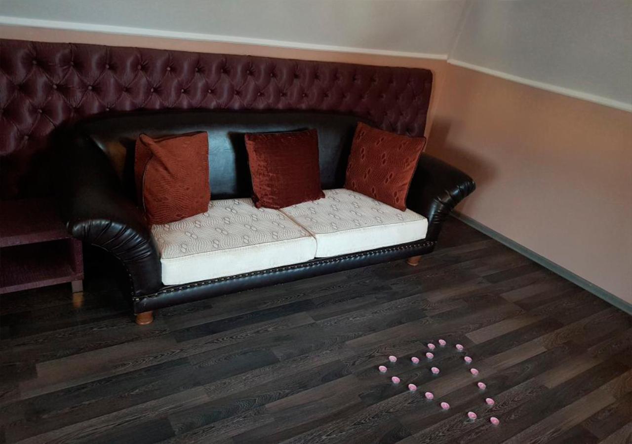 Emperum Nelson Hotel Кишинів Екстер'єр фото